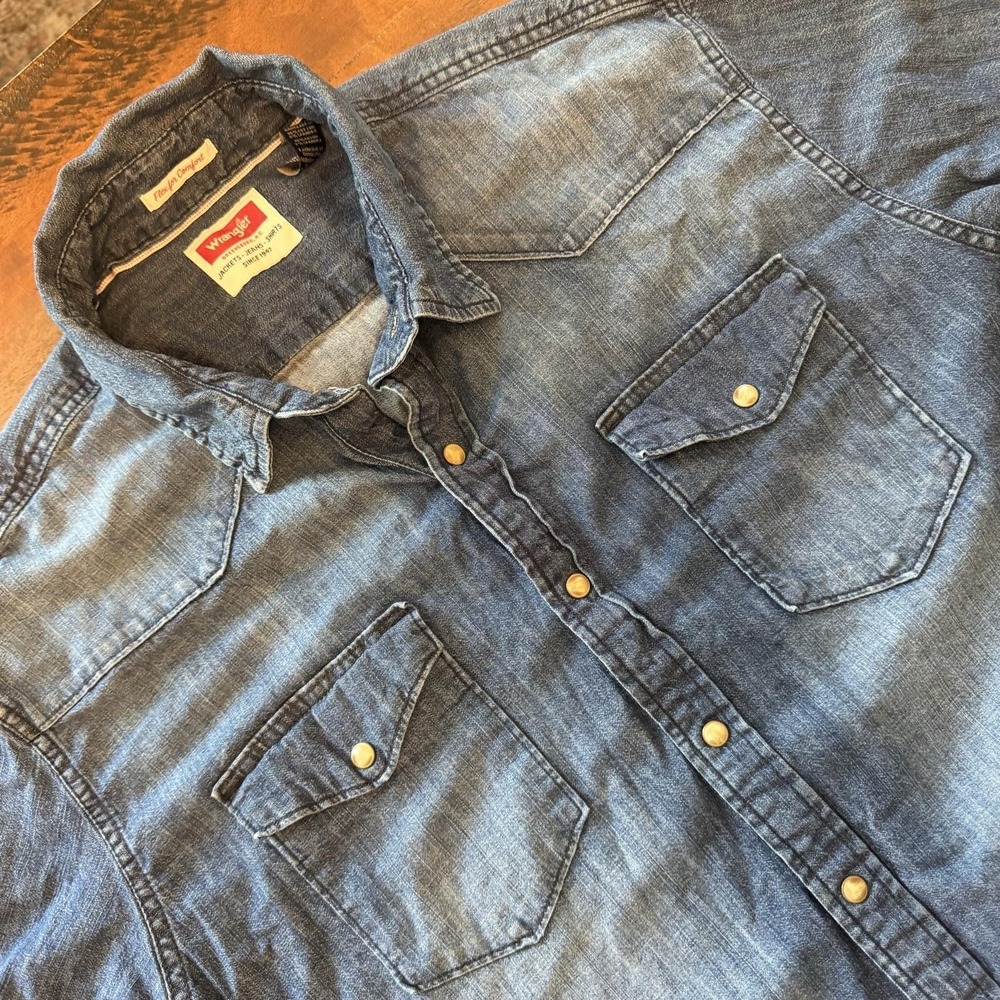 Wrangler Mens XL Blue Denim Pearl Snap Western Long Sleeve Stretch Shirt JSD1WWB